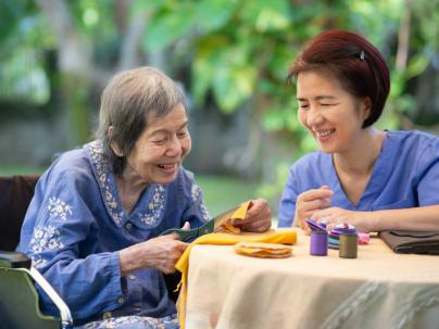 2 women crafting